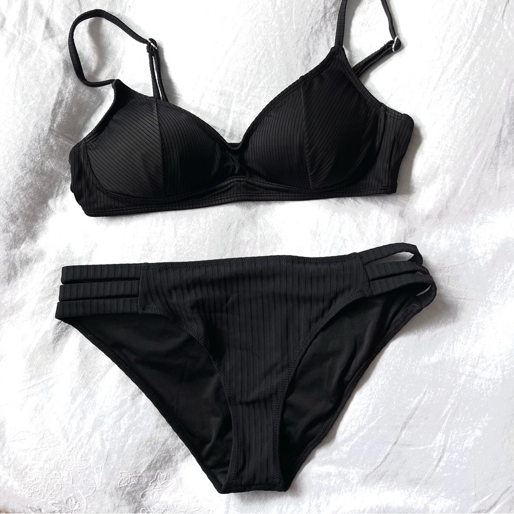 Basic Black Bikini